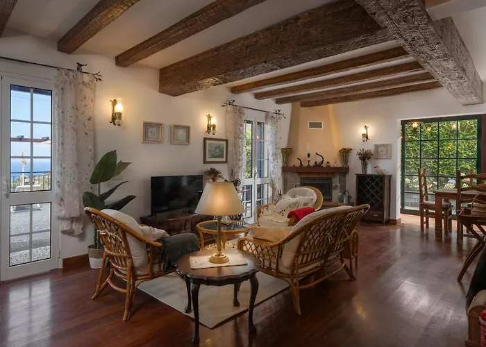 Casa Da Avo * São Roque do Faial