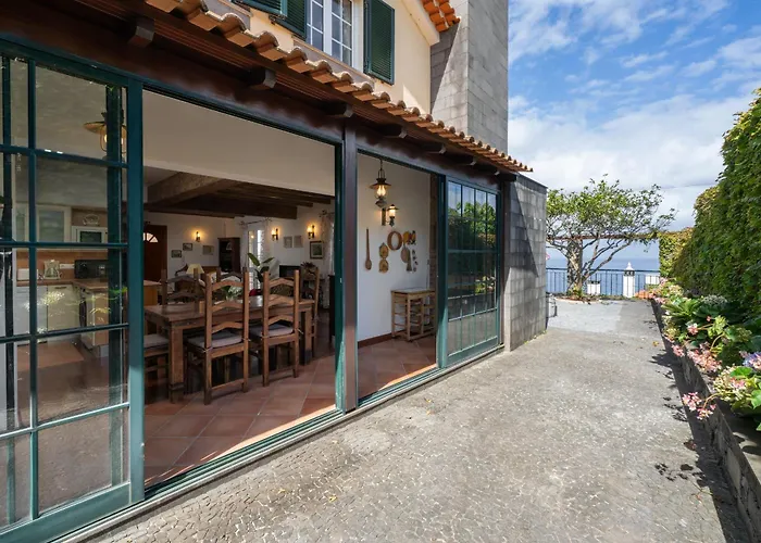 Casa Da Avo * São Roque do Faial